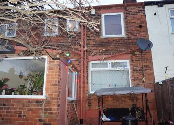 Thumbnail Property for sale in Clough Road, Hull