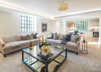 Thumbnail 3 bedroom flat for sale in Richmond Hill, Richmond