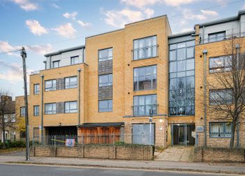 Thumbnail 1 bed flat for sale in Kings Head Hill, London