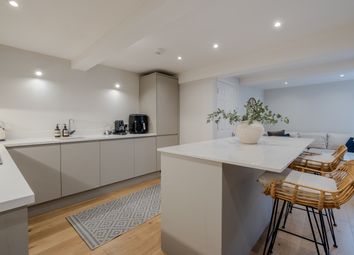 Thumbnail Flat for sale in Hoyle Road, London