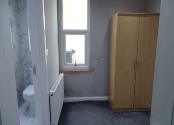 Thumbnail Room to rent in Norwood Road, 36, Room 3
