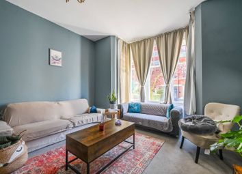 Thumbnail Flat for sale in Baronsmere Road, East Finchley, London