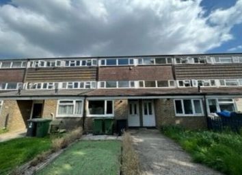 Thumbnail Property to rent in Campsie Close, Basingstoke