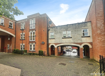 Thumbnail Flat for sale in Godwin Court, Swindon