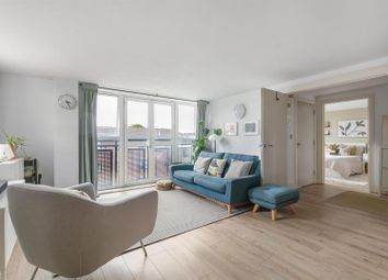 Thumbnail Flat for sale in Peckham Grove, London