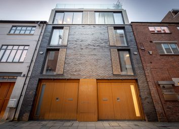 Thumbnail Town house for sale in Southern Street, Castlefield, Manchester