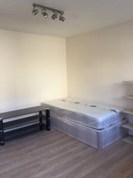 1 Bedrooms Flat to rent in Pier Road, Studio Flat E16