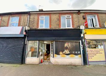 Thumbnail Retail premises to let in Upminster Road South, Rainham