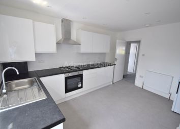 Thumbnail 1 bed flat to rent in Dedworth Road, Windsor