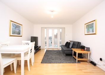 2 Bedrooms Flat to rent in St Davids Square, Isle Of Dogs, London E14