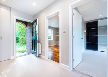 Thumbnail Flat for sale in Midholm Close, Hampstead Garden Suburb