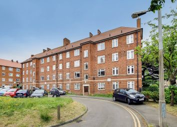 Thumbnail 3 bed flat for sale in Albert Carr Gardens, Streatham Common, London