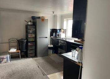 Thumbnail Flat for sale in Marsh Road, Luton