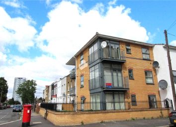 2 Bedrooms Flat to rent in Zurich House, 6 Hatfield Road, Stratford, London E15