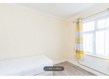 Thumbnail Detached house to rent in Farnburn Avenue, Slough