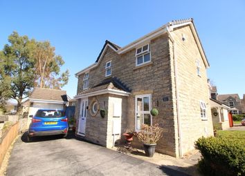 3 Bedrooms Detached house for sale in Woodlea Road, Glossop SK13