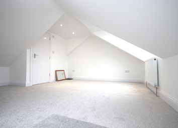 Thumbnail Room to rent in Fairview Parade, Mawney Road, Romford