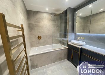 Thumbnail 2 bed flat to rent in Bollinder Place, Angel, London