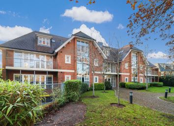 Thumbnail 2 bedroom flat for sale in Station Road, Beaconsfield