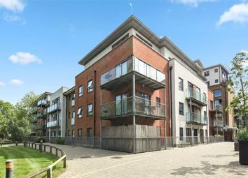 2 Bedrooms Flat for sale in Meridian South, Hither Green, London SE13