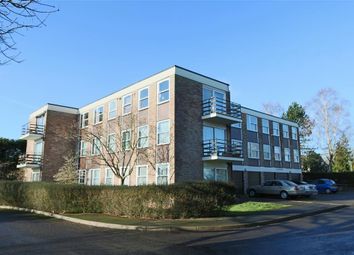 Thumbnail 2 bed flat to rent in Park Close, Oxford