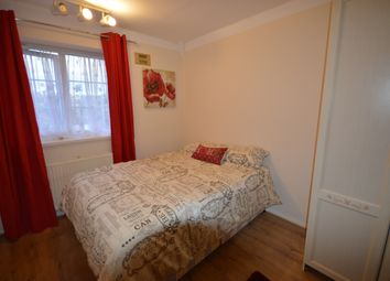 1 Bedrooms Terraced house to rent in Hilary Road, Shepherds Bush W12