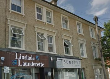 Thumbnail Flat to rent in New Road, Linslade, Leighton Buzzard