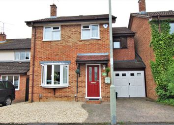 4 Bedrooms Detached house for sale in Clements Mead, Tilehurst, Reading RG31