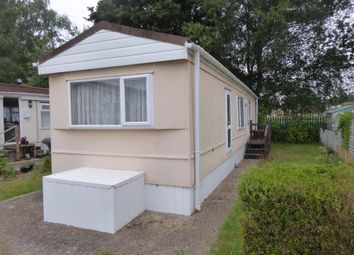 Thumbnail 2 bed mobile/park home for sale in Martins Park, Sandy Lane, Cove, Farnborough, Hampshire