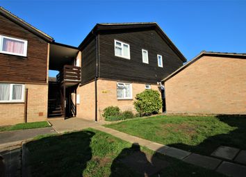Thumbnail 1 bed flat for sale in Holmedale, Slough