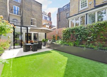 Thumbnail Town house for sale in Chapel Street, London