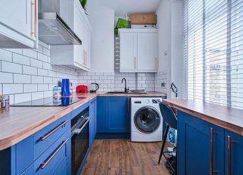 Thumbnail 1 bed flat to rent in Caledonian Road, Islington, London