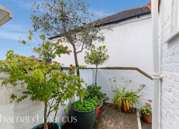 Thumbnail Flat for sale in South Worple Way, London