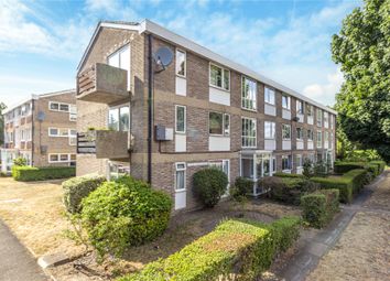 Thumbnail 2 bed flat for sale in Chertsey Road, Addlestone