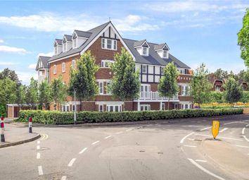 Thumbnail Flat to rent in Claremont Avenue, Woking