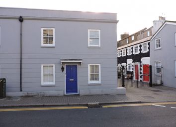 2 Bedroom Semi-detached house for rent