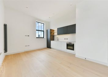 Thumbnail 1 bed flat for sale in Hoxton Street, London