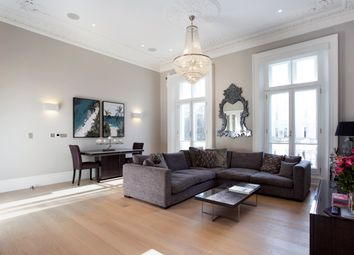Thumbnail 3 bedroom flat for sale in St George's Square, London