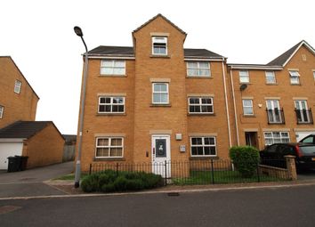 2 Bedrooms Flat for sale in Alred Court, Bradford BD4