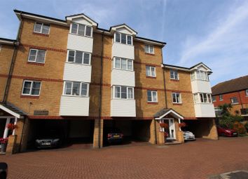 Thumbnail Flat to rent in Chandlers Wharf, Esplanade, Rochester
