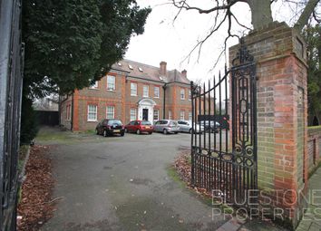 3 Bedrooms Flat to rent in North Drive, Tooting Bec SW16