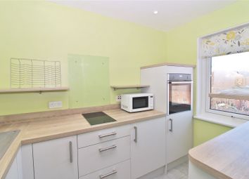 Thumbnail Flat for sale in Inglewood, The Spinney, Swanley