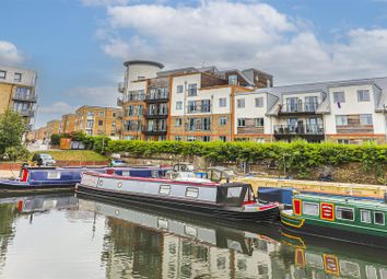 Thumbnail 2 bed flat for sale in The Waterfront, Hertford