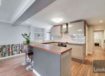 Thumbnail Flat to rent in Coborn Road, London