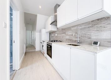 Thumbnail Flat to rent in Rowley Road, London