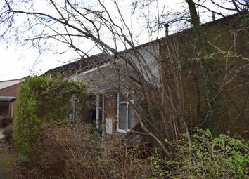 2 Bedroom Semi-detached house for rent