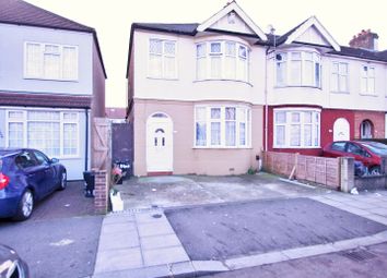 3 Bedrooms Flat to rent in Eton Road, London, Ilford IG1