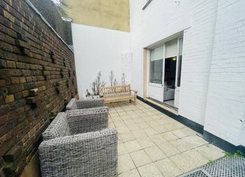 Thumbnail 2 bedroom flat to rent in Park Road, St Johns Wood