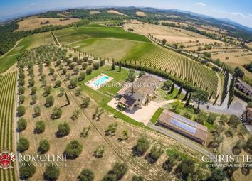 Thumbnail Farm for sale in Siena, Tuscany, Italy