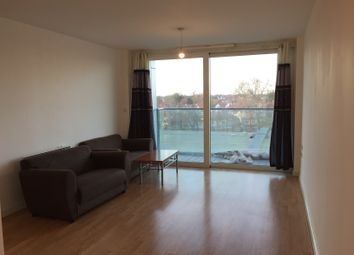 2 Bedrooms Flat to rent in The Blenheim Centre, Hounslow TW3